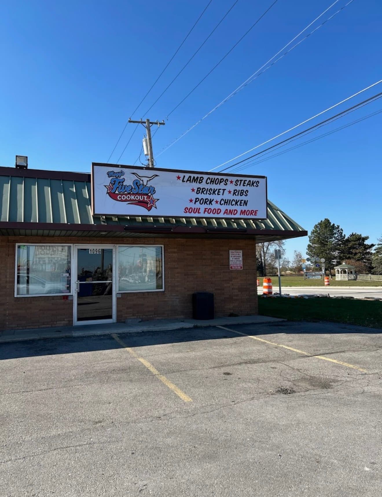 FunkyBones BBQ Storefront